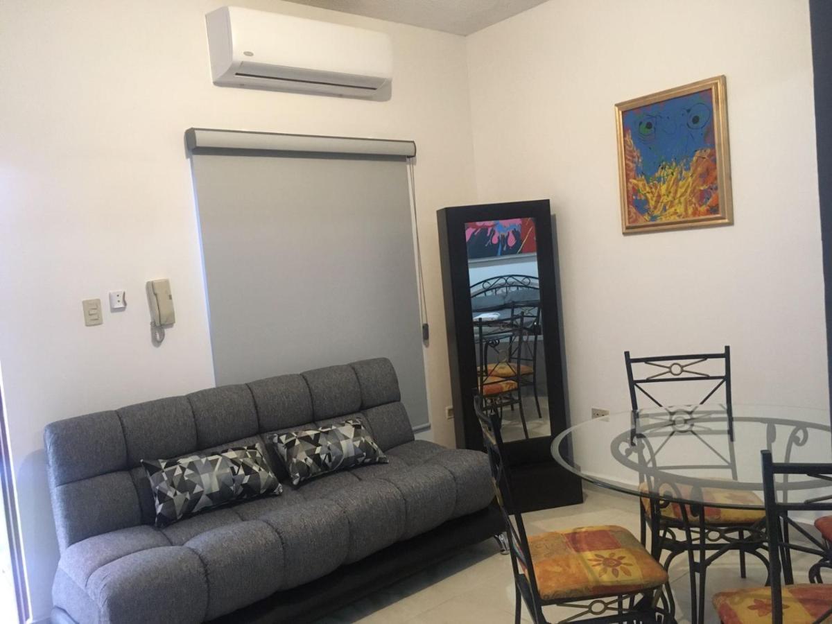 Suites Cervantes Chihuahua Ngoại thất bức ảnh