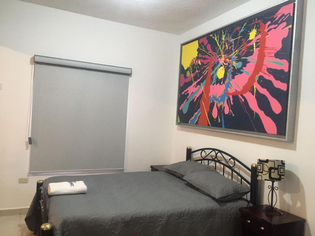 Suites Cervantes Chihuahua Ngoại thất bức ảnh