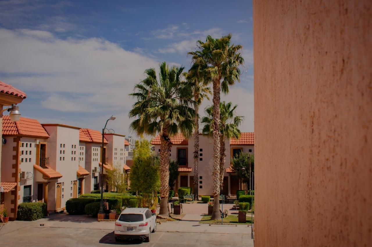 Suites Cervantes Chihuahua Ngoại thất bức ảnh