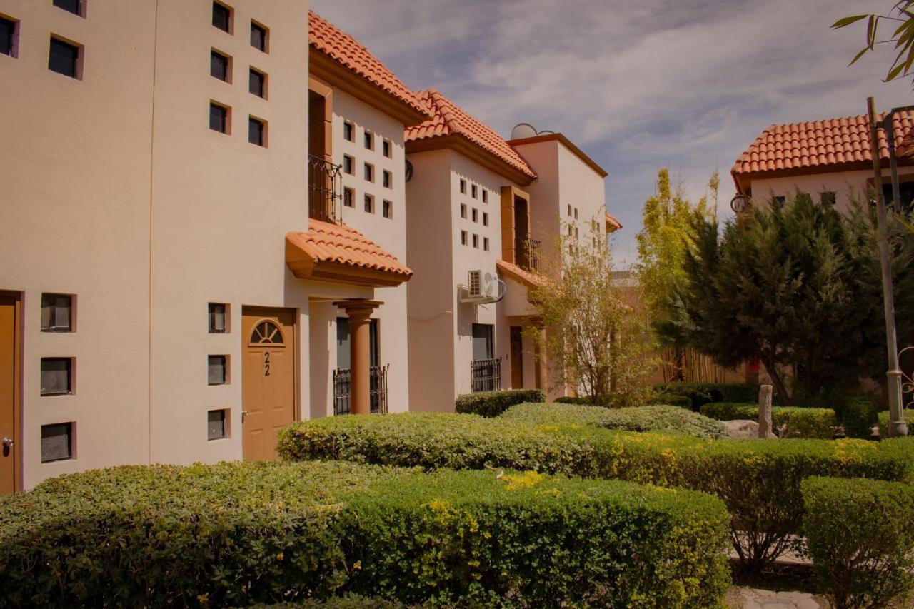 Suites Cervantes Chihuahua Ngoại thất bức ảnh