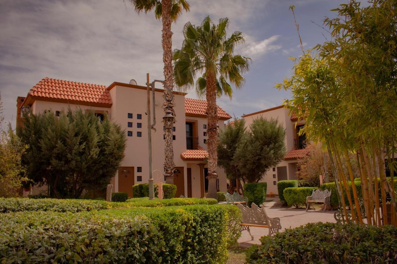 Suites Cervantes Chihuahua Ngoại thất bức ảnh