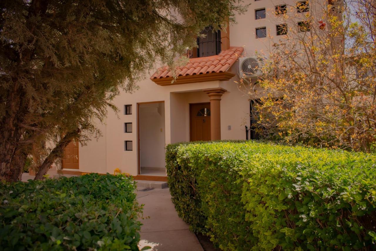 Suites Cervantes Chihuahua Ngoại thất bức ảnh