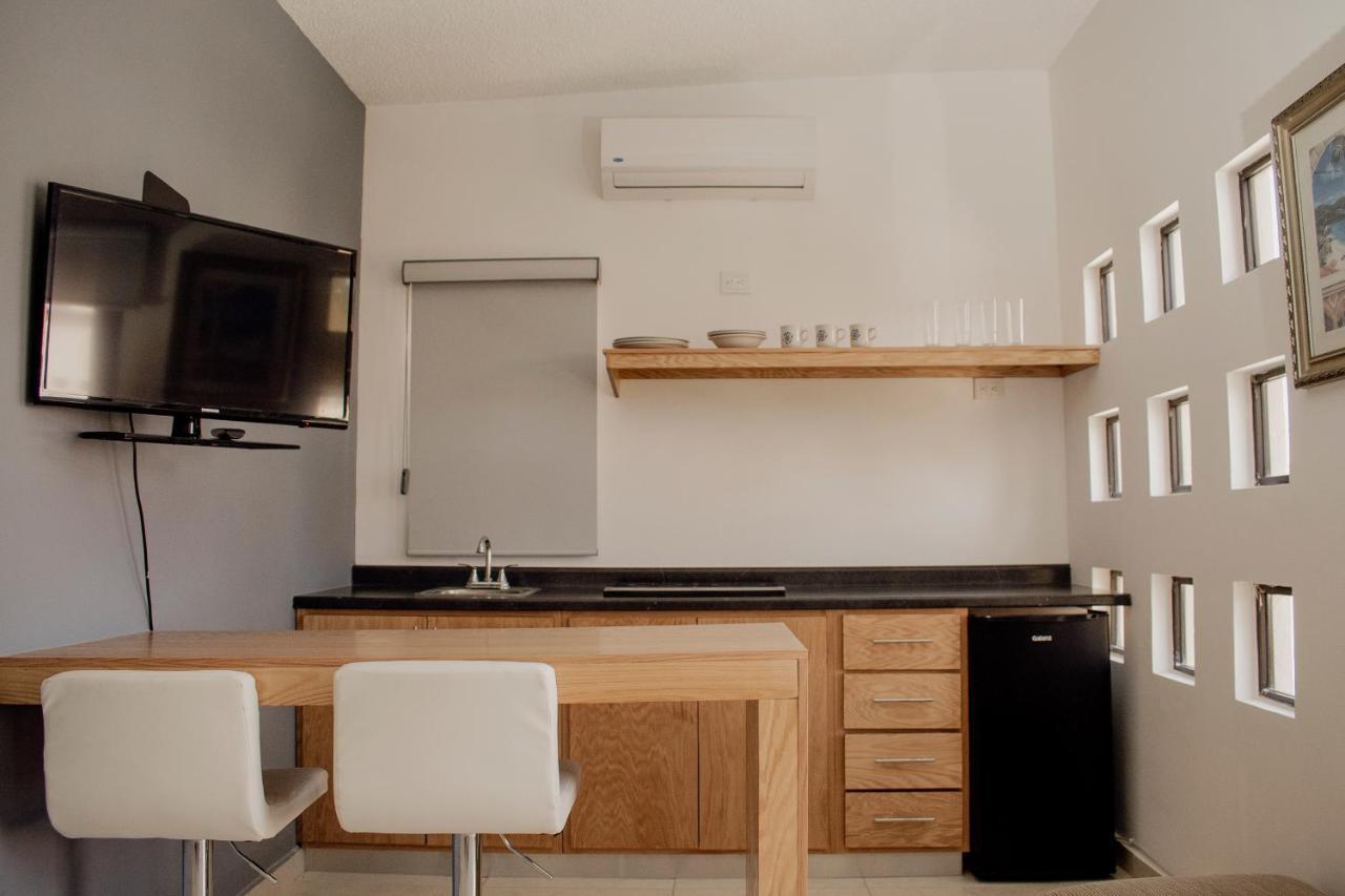 Suites Cervantes Chihuahua Ngoại thất bức ảnh